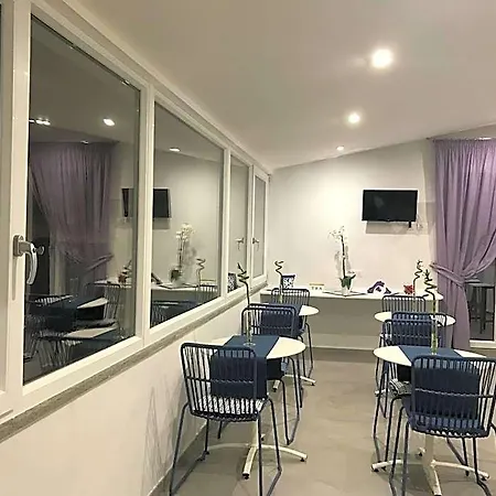 Panoramic Terrazza Srl 4* Neapel