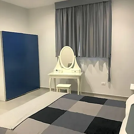 Panoramic Terrazza Srl 4* Neapol